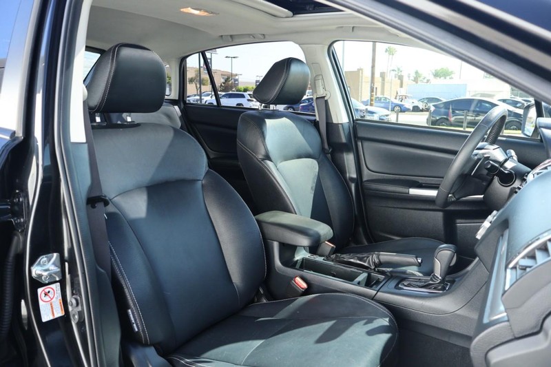 Subaru XV Crosstrek Vehicle Full-screen Gallery Image 21