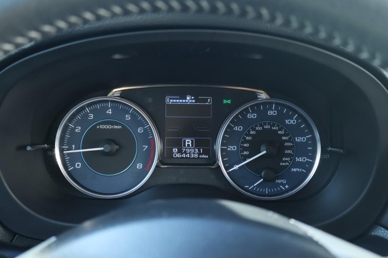 Subaru XV Crosstrek Vehicle Full-screen Gallery Image 24