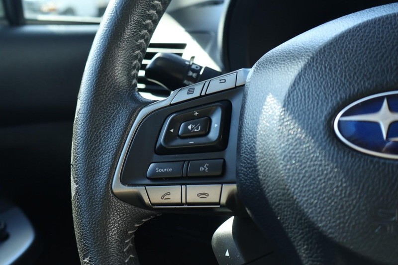 Subaru XV Crosstrek Vehicle Full-screen Gallery Image 26