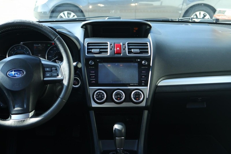 Subaru XV Crosstrek Vehicle Full-screen Gallery Image 30