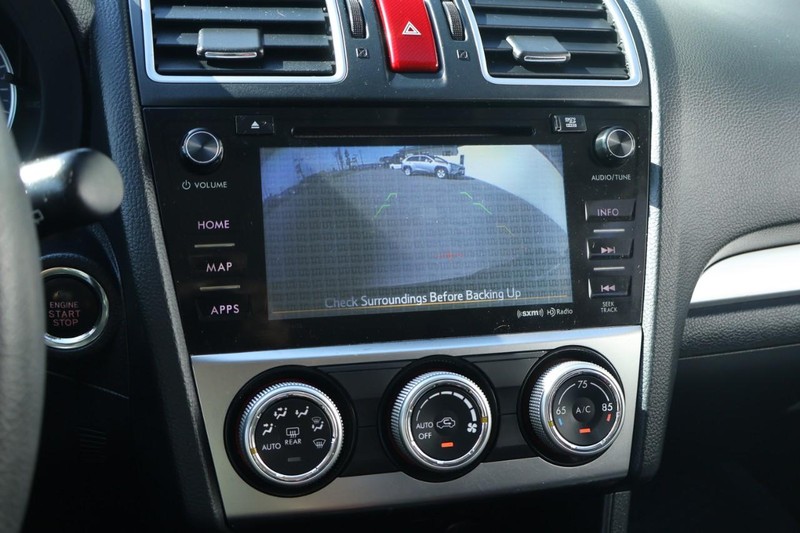 Subaru XV Crosstrek Vehicle Full-screen Gallery Image 32