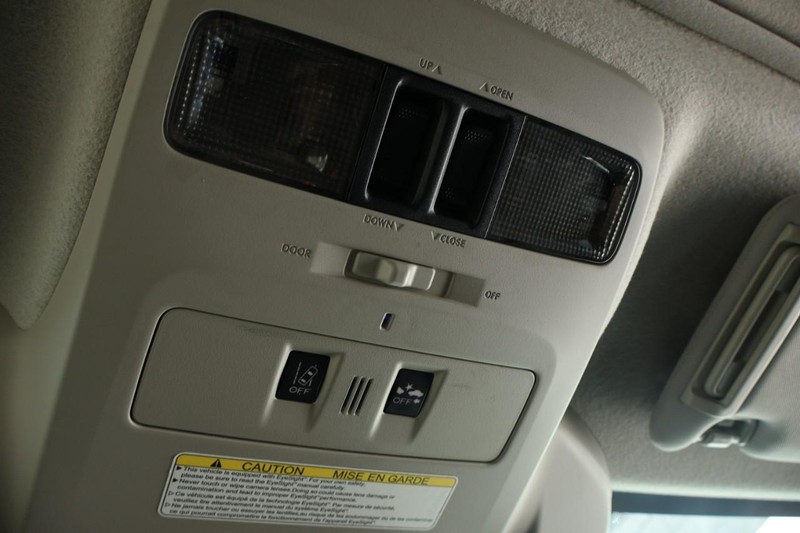 Subaru XV Crosstrek Vehicle Full-screen Gallery Image 37