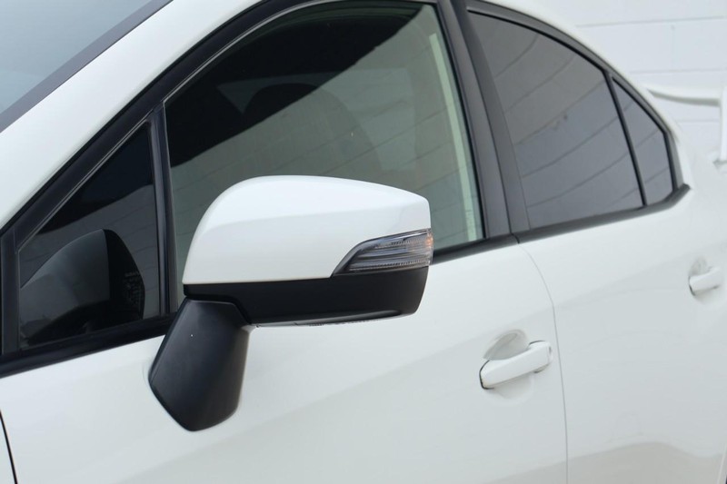 Subaru WRX Vehicle Full-screen Gallery Image 14