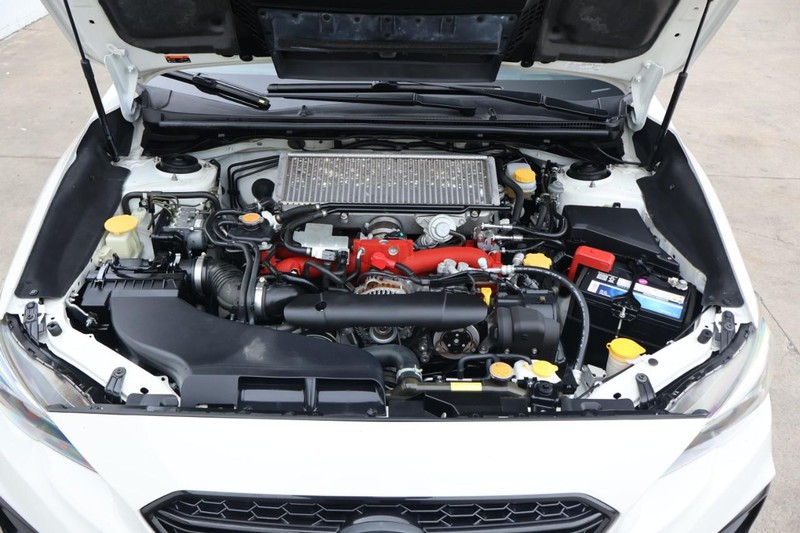 Subaru WRX Vehicle Full-screen Gallery Image 15