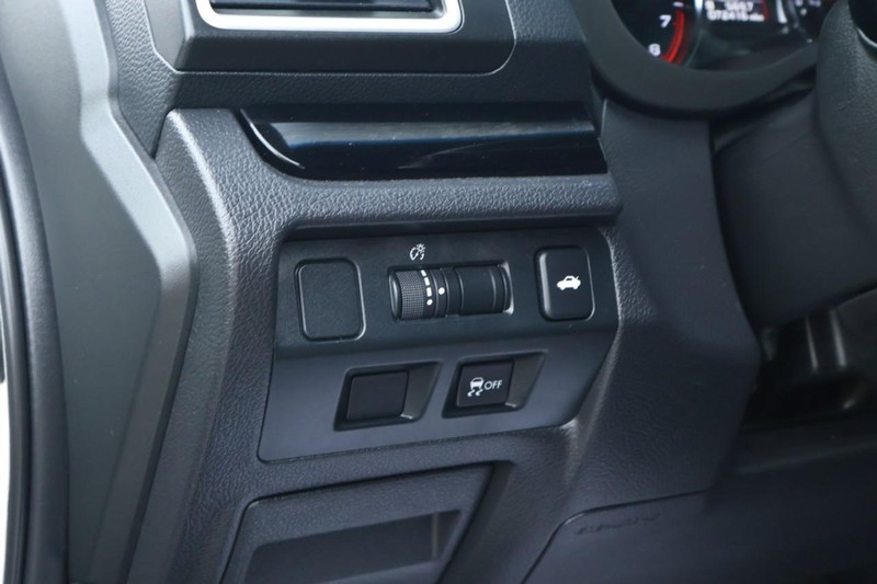 Subaru WRX Vehicle Full-screen Gallery Image 20