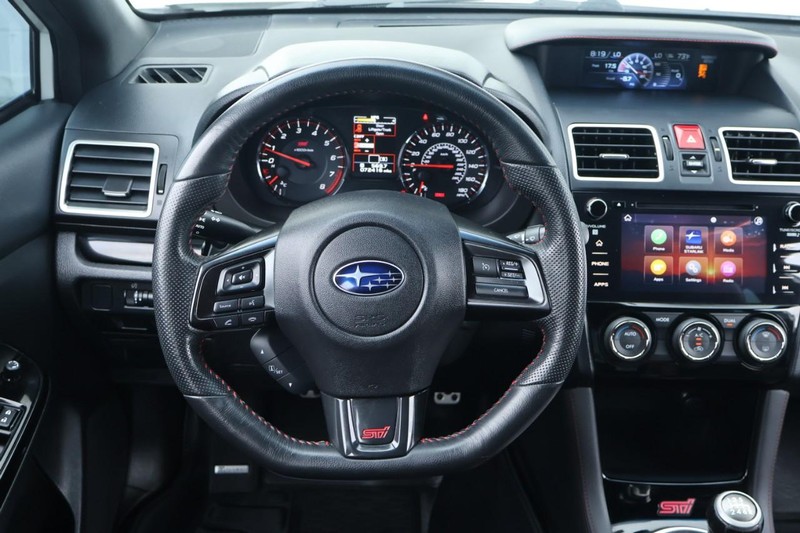 Subaru WRX Vehicle Full-screen Gallery Image 28