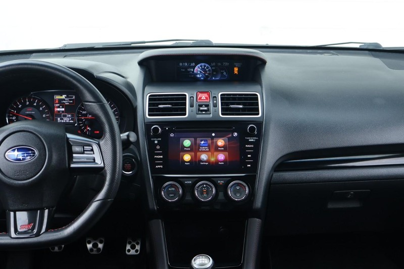 Subaru WRX Vehicle Full-screen Gallery Image 33