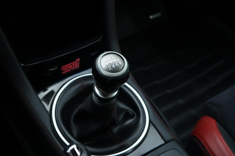 Subaru WRX Vehicle Full-screen Gallery Image 39