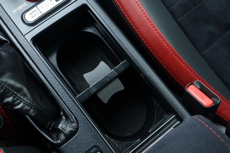 Subaru WRX Vehicle Full-screen Gallery Image 42