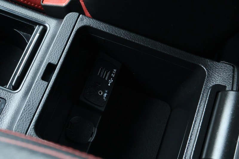 Subaru WRX Vehicle Full-screen Gallery Image 43