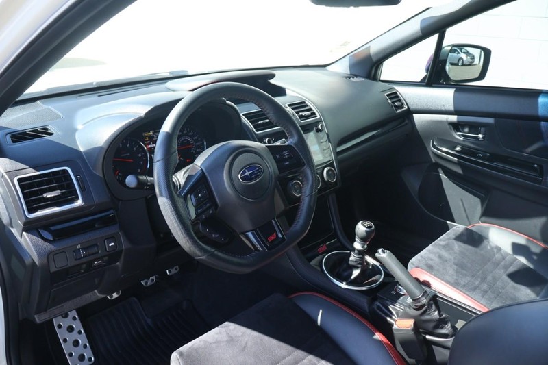 Subaru WRX Vehicle Full-screen Gallery Image 21