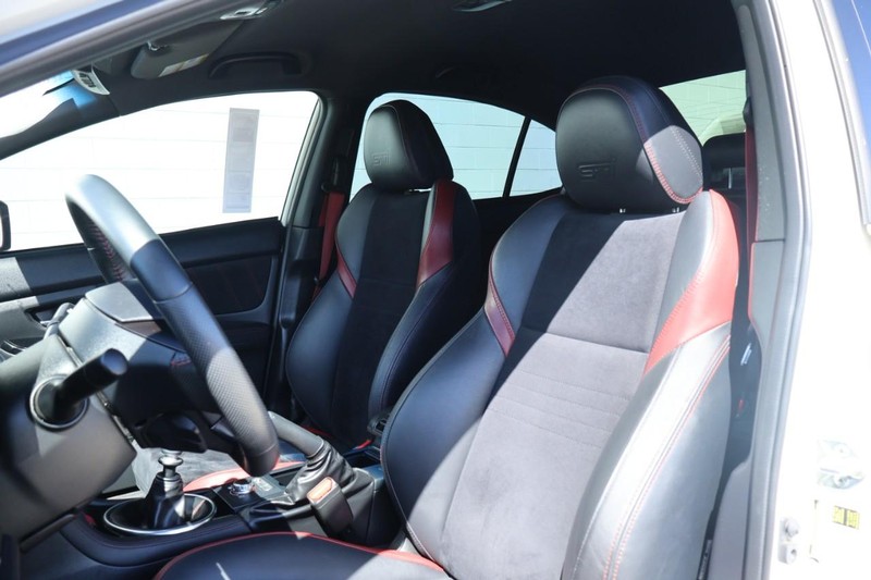 Subaru WRX Vehicle Full-screen Gallery Image 22