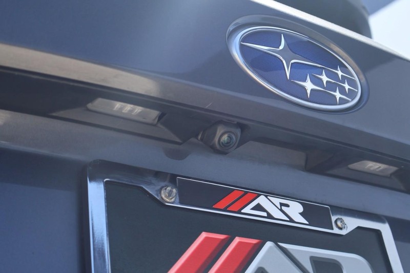 Subaru Outback Vehicle Full-screen Gallery Image 08