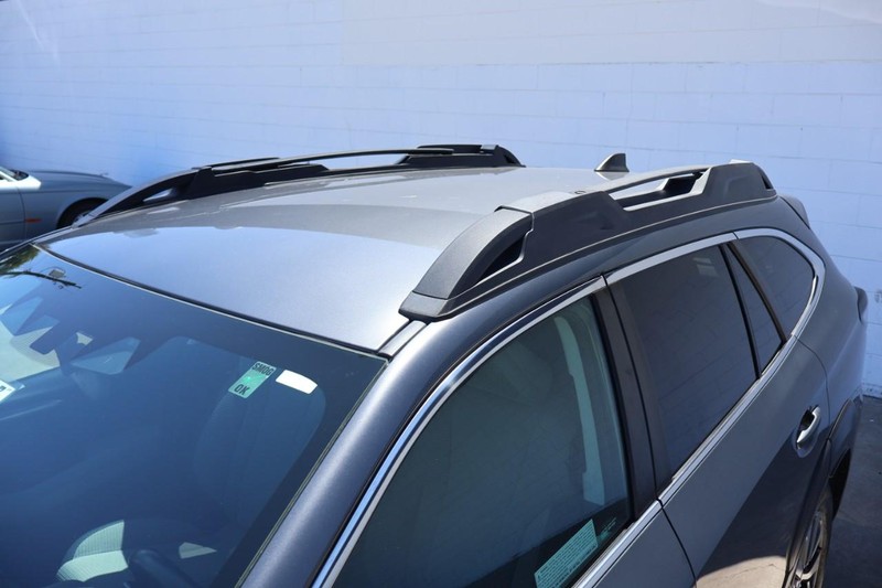 Subaru Outback Vehicle Full-screen Gallery Image 14