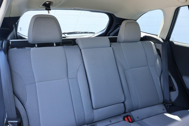 Subaru Outback Vehicle Full-screen Gallery Image 25