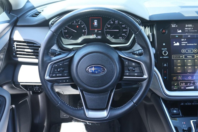 Subaru Outback Vehicle Full-screen Gallery Image 29