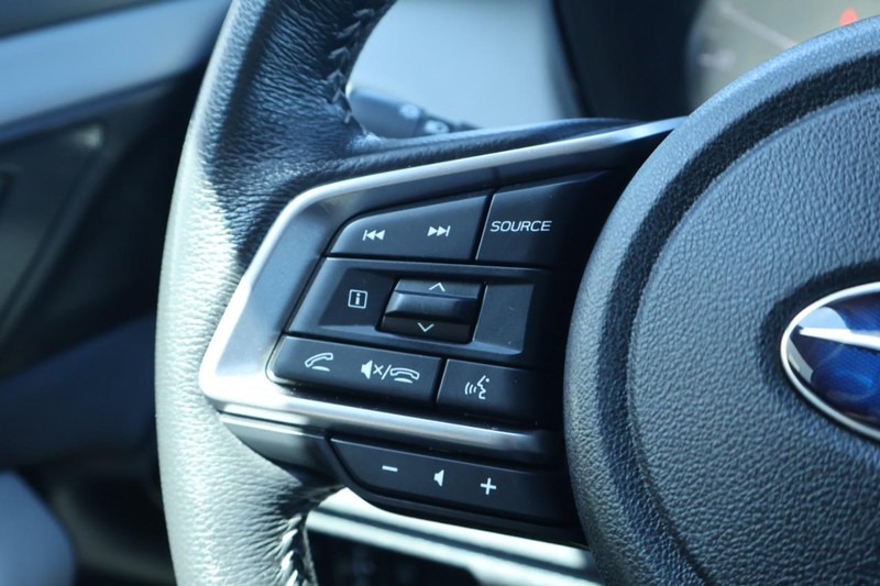 Subaru Outback Vehicle Full-screen Gallery Image 30