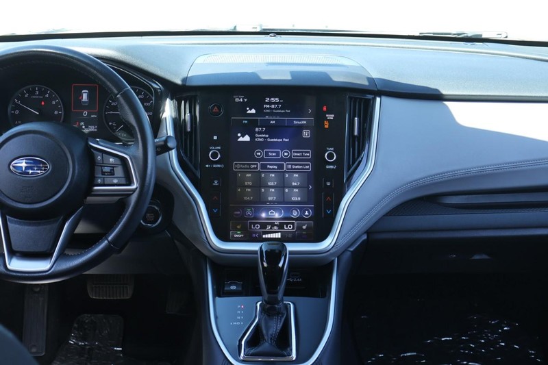 Subaru Outback Vehicle Full-screen Gallery Image 33