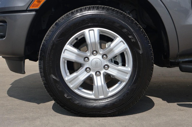 Ford Ranger Vehicle Full-screen Gallery Image 15