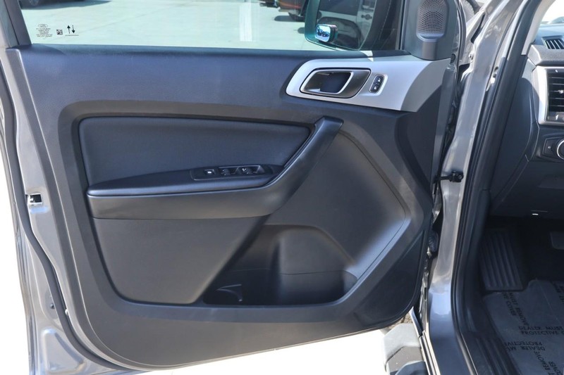 Ford Ranger Vehicle Full-screen Gallery Image 16