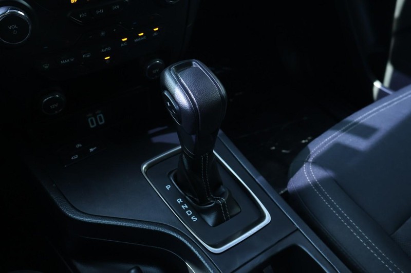 Ford Ranger Vehicle Full-screen Gallery Image 35