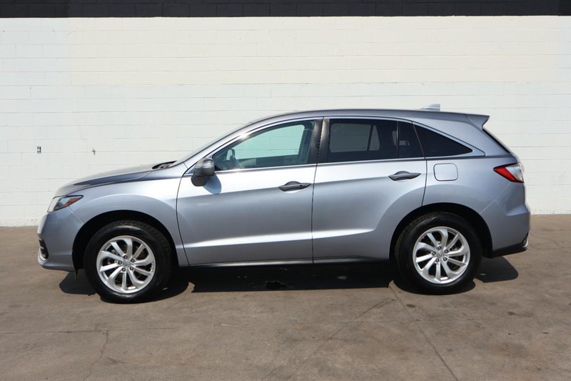Acura RDX Vehicle Full-screen Gallery Image 12