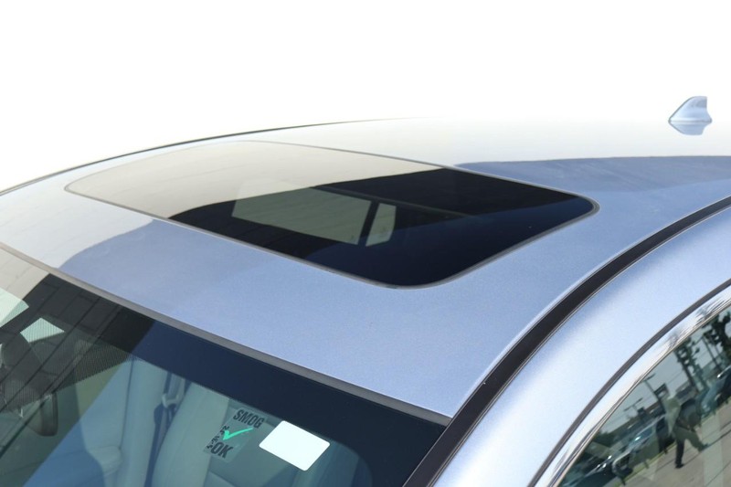 Acura RDX Vehicle Full-screen Gallery Image 15