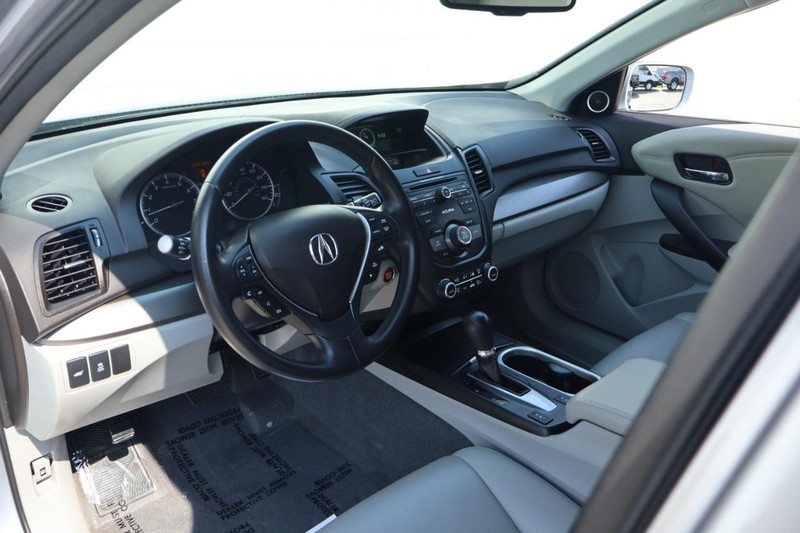 Acura RDX Vehicle Full-screen Gallery Image 20