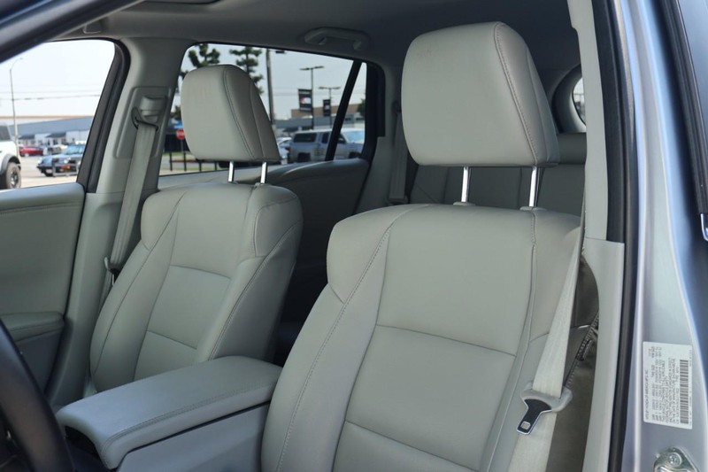 Acura RDX Vehicle Full-screen Gallery Image 24