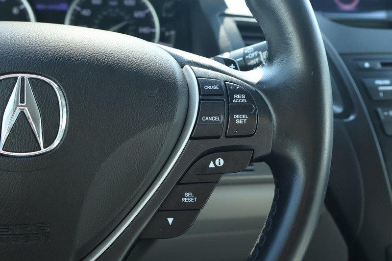 Acura RDX Vehicle Full-screen Gallery Image 34