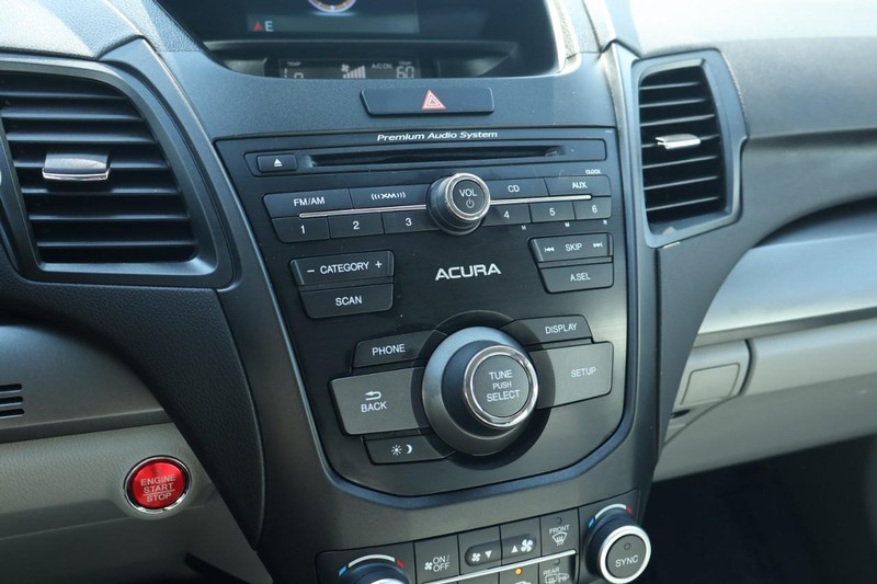 Acura RDX Vehicle Full-screen Gallery Image 39