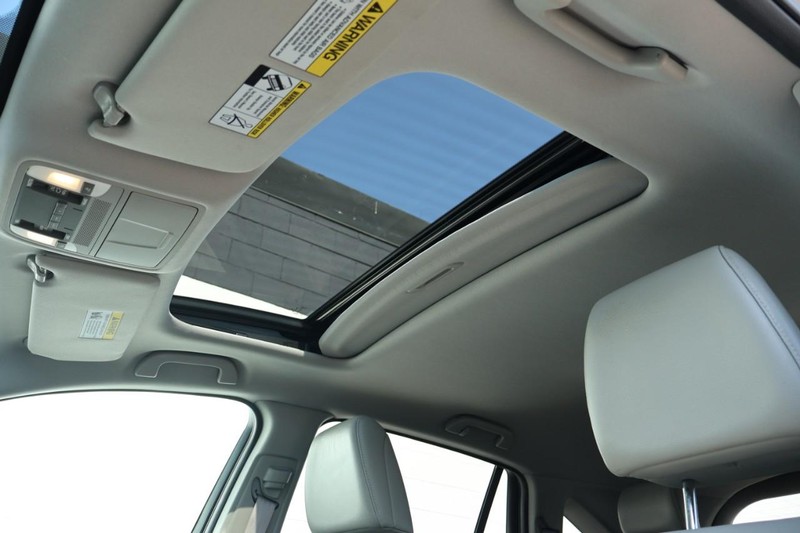 Acura RDX Vehicle Full-screen Gallery Image 45