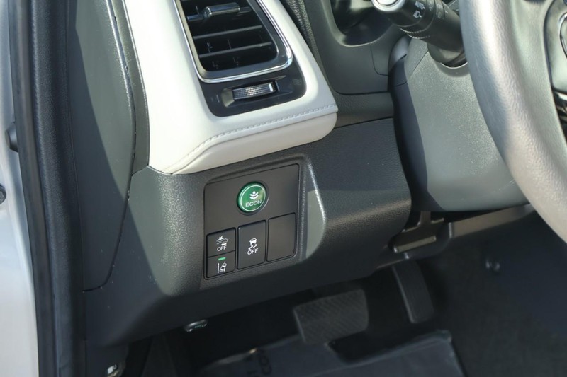 Honda HR-V Vehicle Full-screen Gallery Image 17