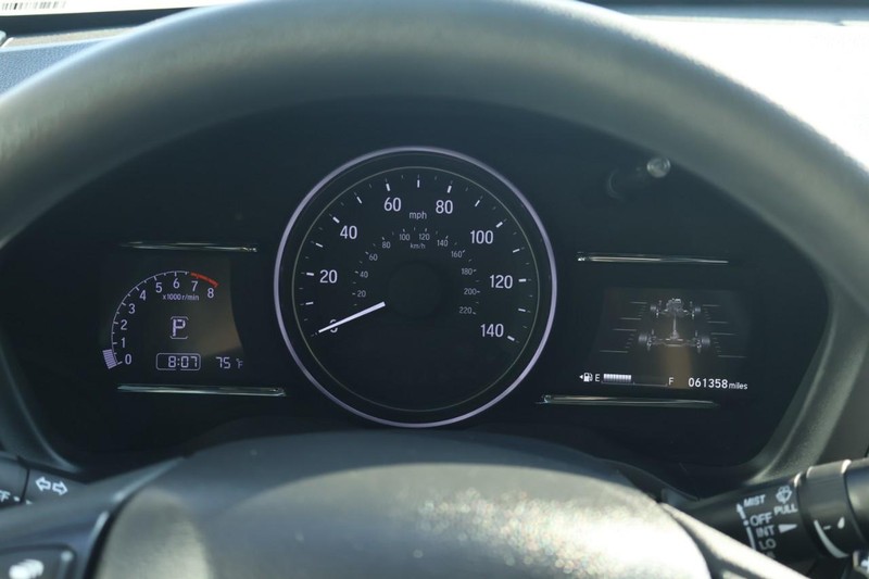 Honda HR-V Vehicle Full-screen Gallery Image 26