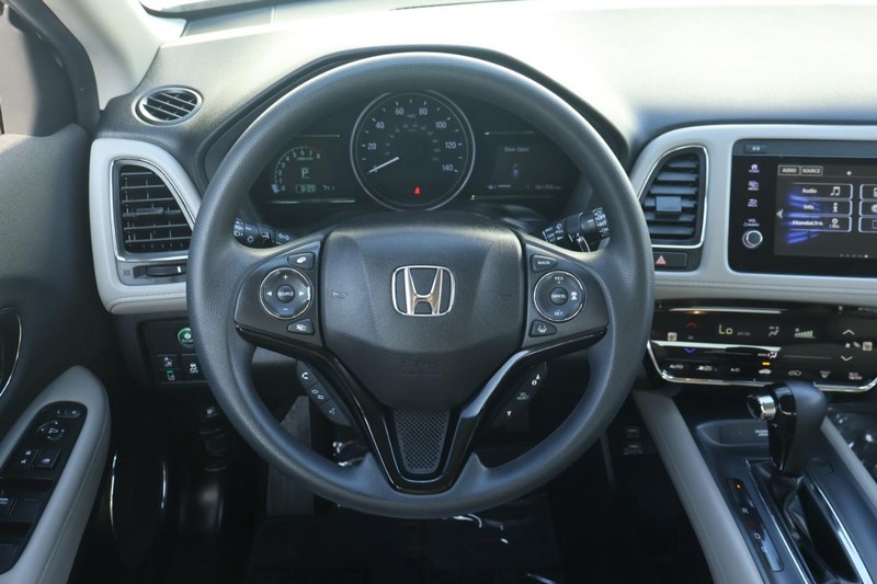 Honda HR-V Vehicle Full-screen Gallery Image 27