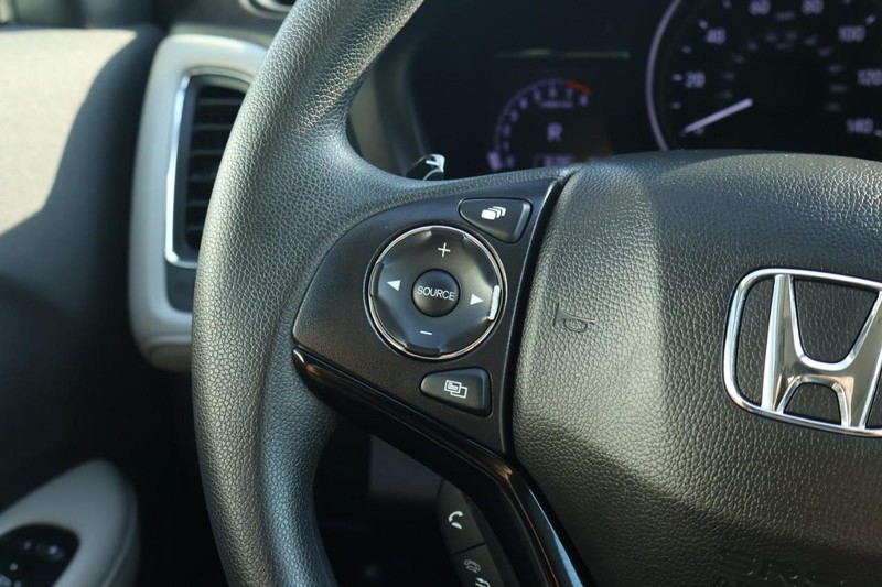 Honda HR-V Vehicle Full-screen Gallery Image 28