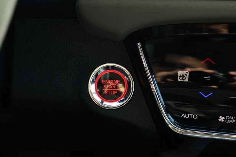 Honda HR-V Vehicle Full-screen Gallery Image 31