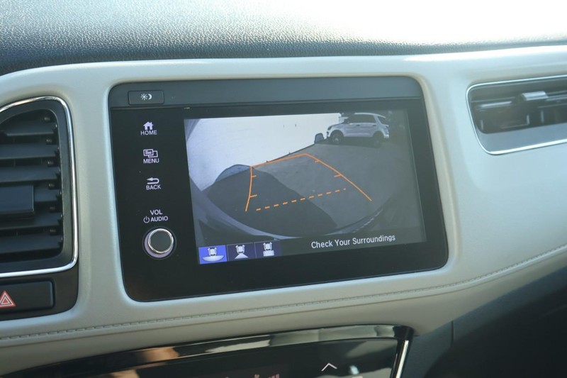 Honda HR-V Vehicle Full-screen Gallery Image 34