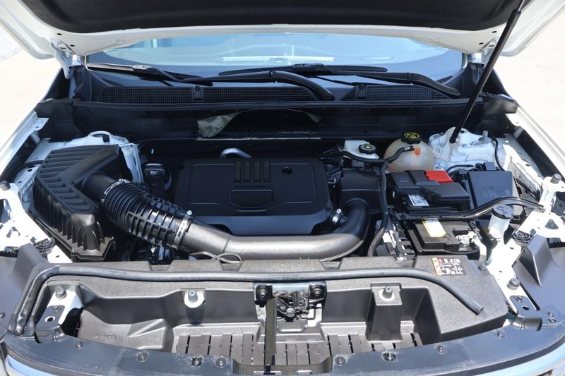 GMC Acadia Vehicle Full-screen Gallery Image 14