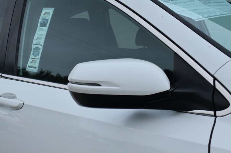 Honda CR-V Vehicle Full-screen Gallery Image 14