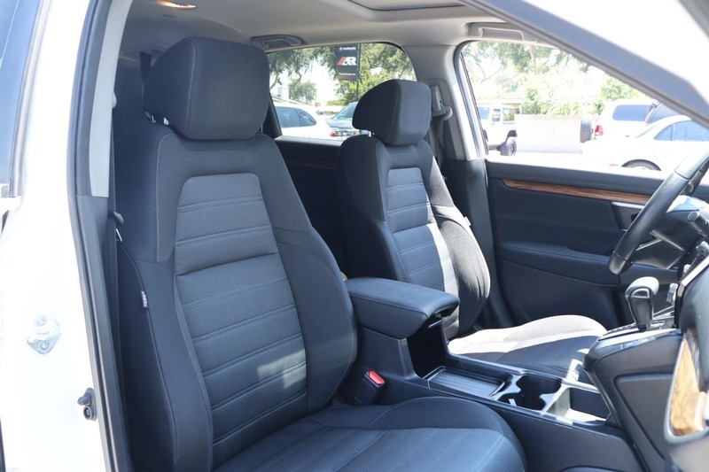 Honda CR-V Vehicle Full-screen Gallery Image 26