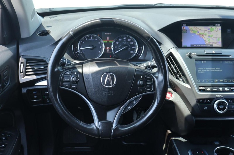 Acura MDX Vehicle Full-screen Gallery Image 32