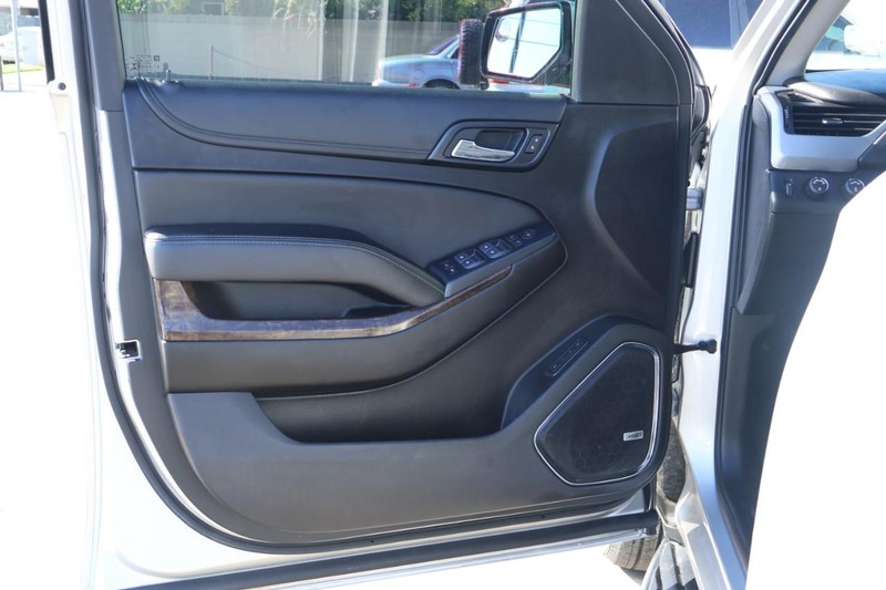 Chevrolet Tahoe Vehicle Full-screen Gallery Image 17