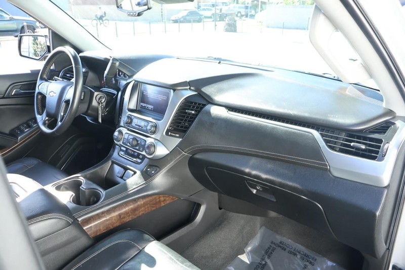 Chevrolet Tahoe Vehicle Full-screen Gallery Image 24