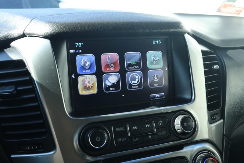 Chevrolet Tahoe Vehicle Full-screen Gallery Image 36