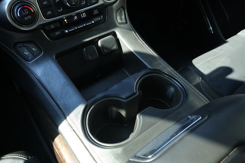 Chevrolet Tahoe Vehicle Full-screen Gallery Image 40