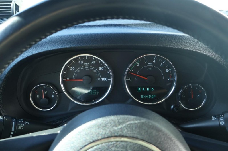 Jeep Wrangler Unlimited Vehicle Full-screen Gallery Image 28