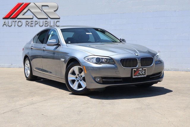 2011 BMW 528i COMFORT ACCESS KEYLESS ENTRY at Auto Republic in Fullerton CA