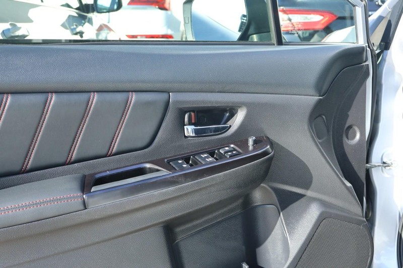 Subaru WRX Vehicle Full-screen Gallery Image 16