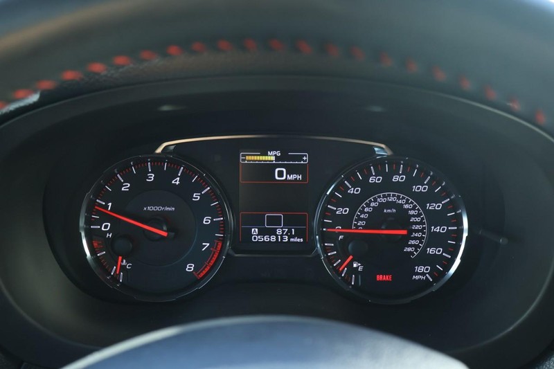 Subaru WRX Vehicle Full-screen Gallery Image 25